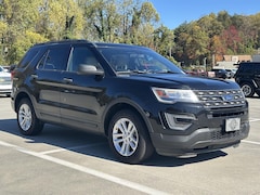 2017 Ford Explorer Base SUV