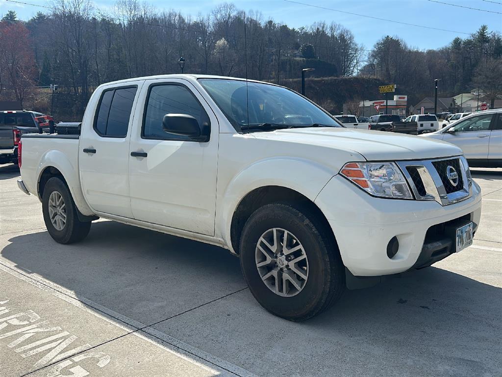 2019 Nissan Frontier SV's photo