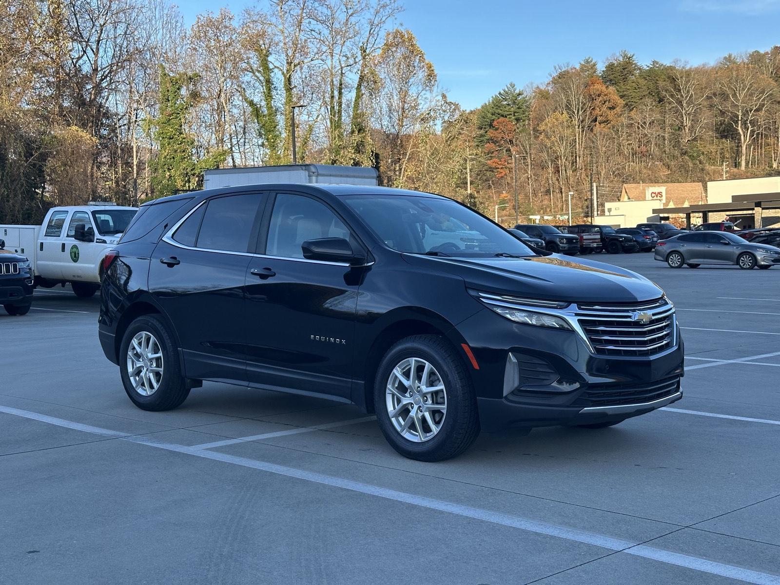 2023 Chevrolet Equinox LT's photo