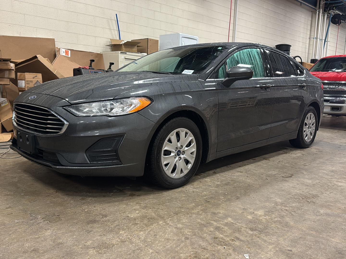 2019 Ford Fusion S's photo