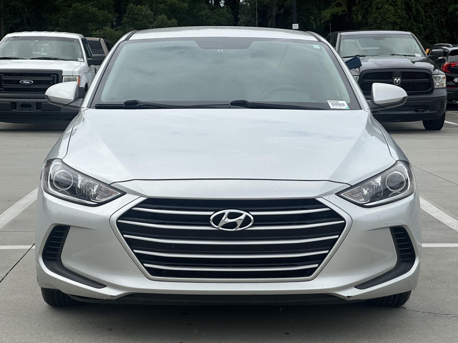 Used 2018 Hyundai Elantra SE with VIN 5NPD74LF0JH353704 for sale in Clayton, GA
