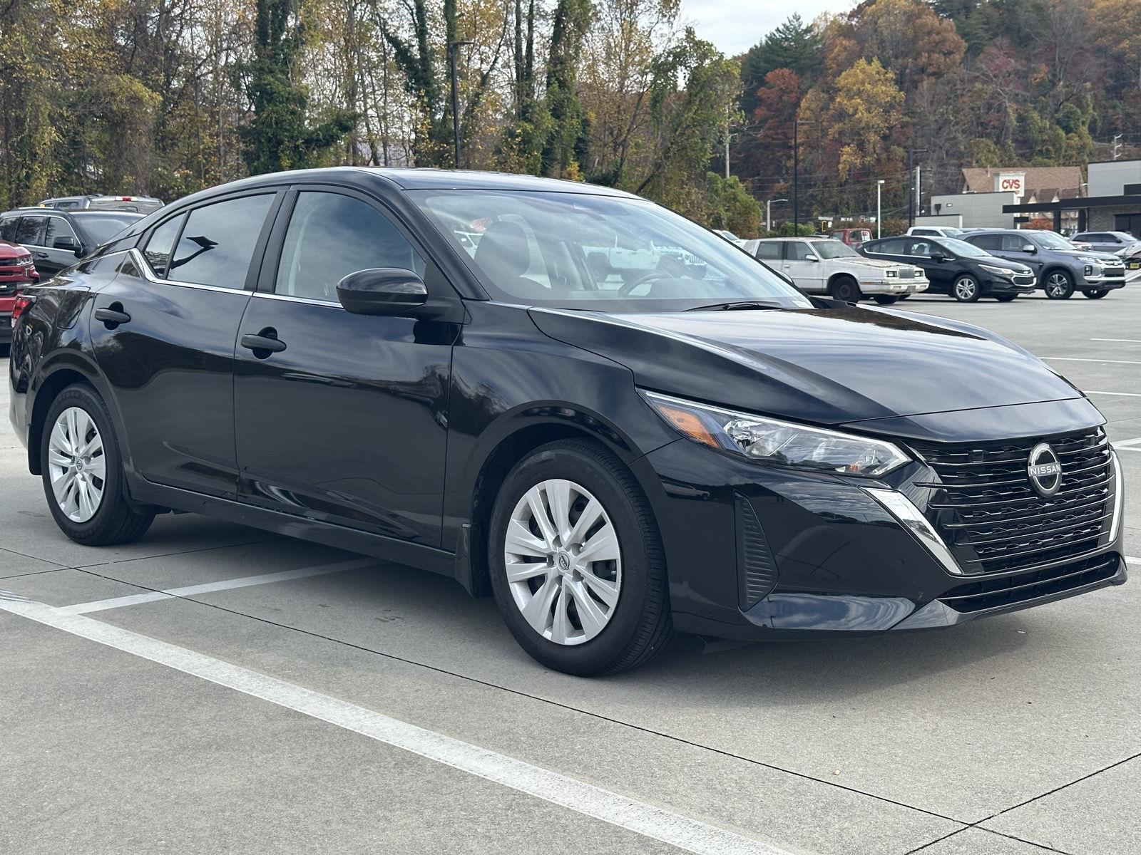 2024 Nissan Sentra S's photo