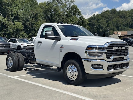 New 2026 Ram 3500 Chassis Cab Tradesman Pickup Clayton, GA