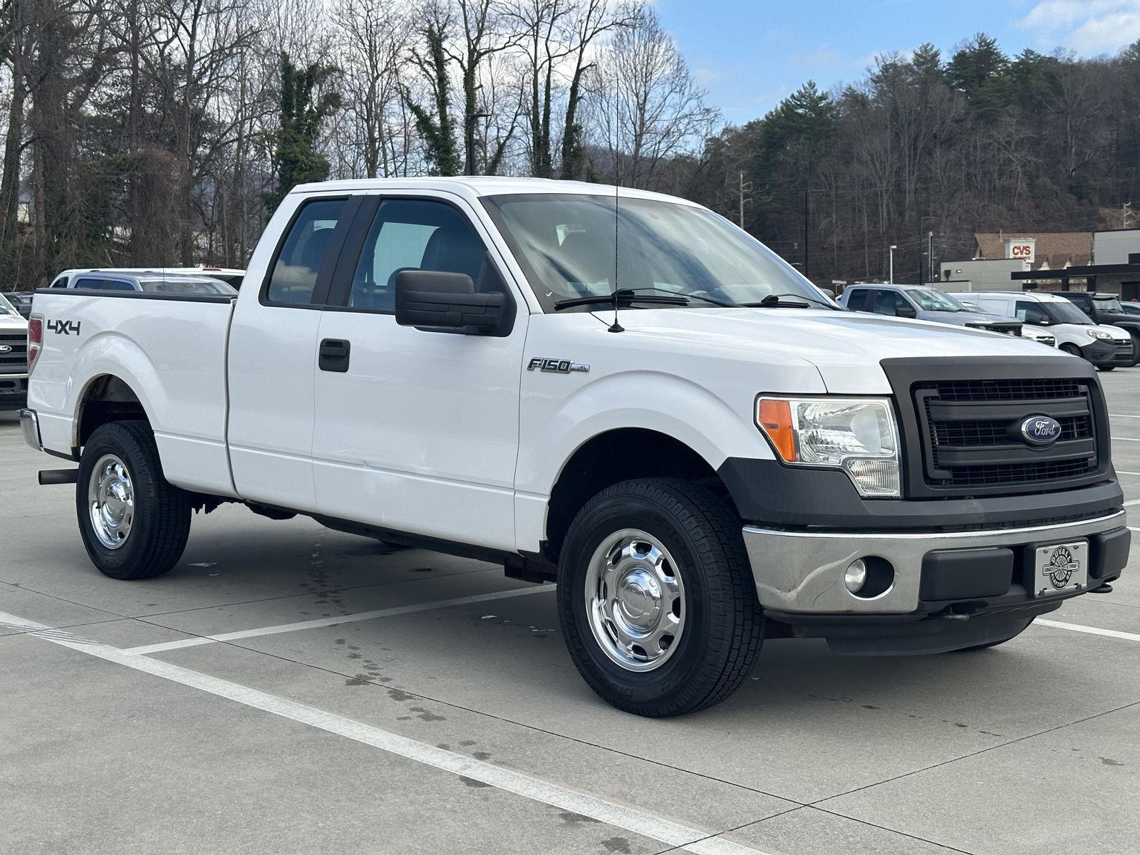 2014 Ford F-150 XL's photo
