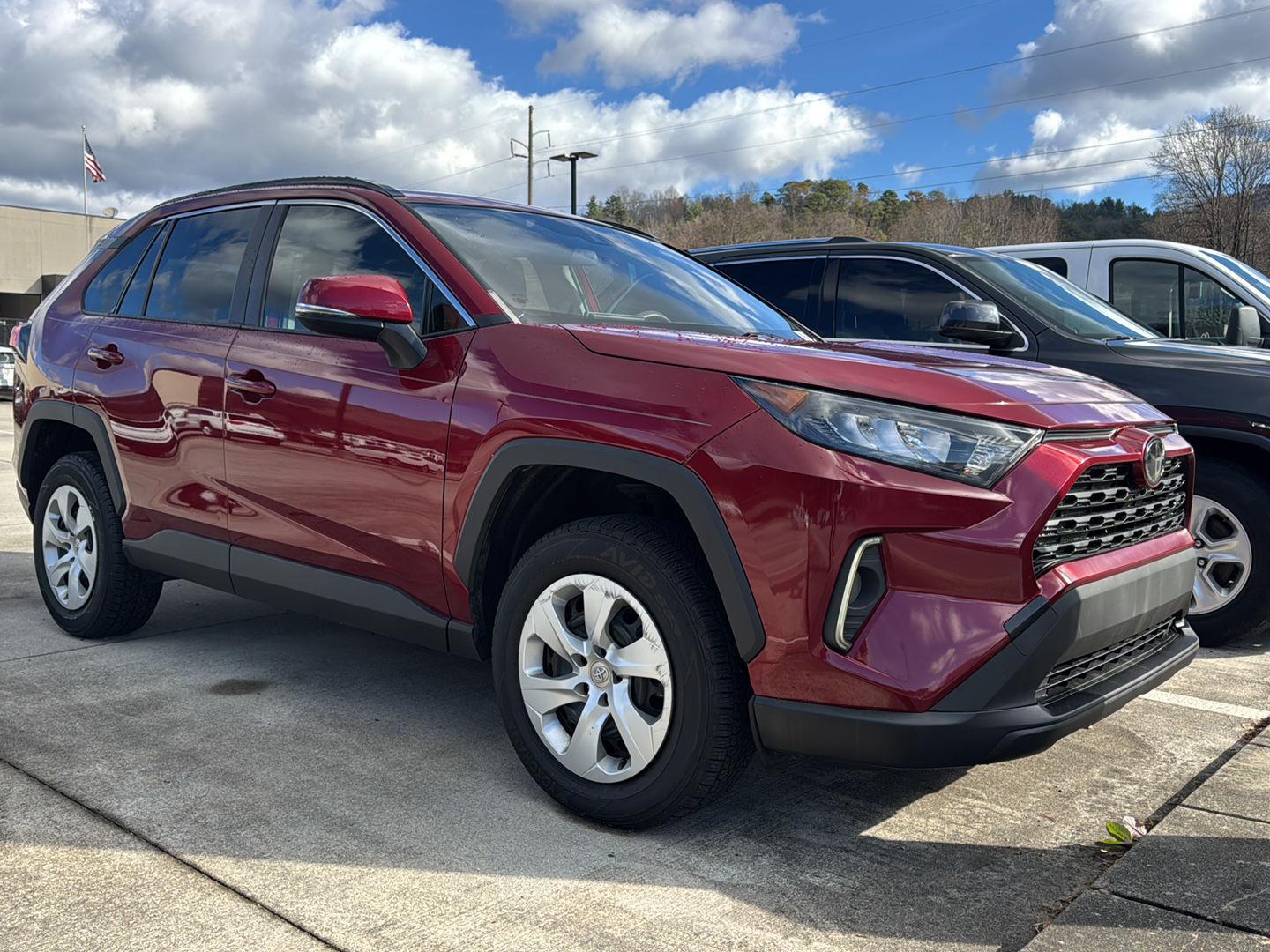 2020 Toyota RAV4 LE