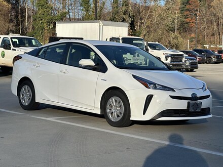 2022 Toyota Prius L Hatchback