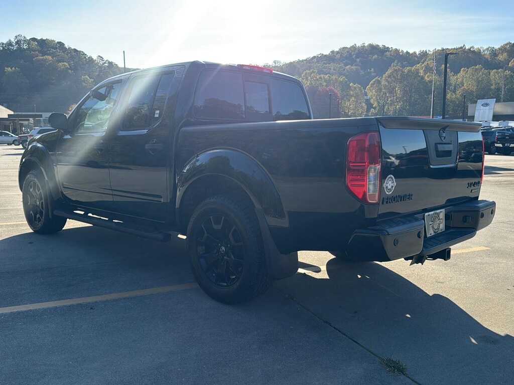Used 2019 Nissan Frontier SV Truck Crew Cab