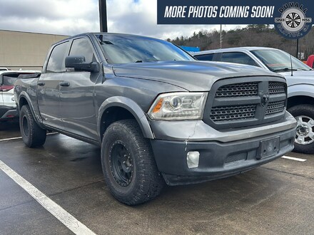 2013 Ram 1500 Laramie Truck Crew Cab