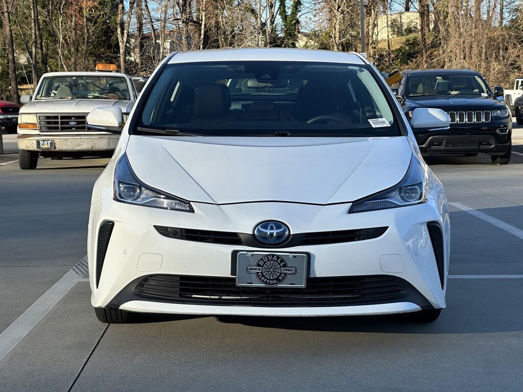 Used 2022 Toyota Prius L Hatchback