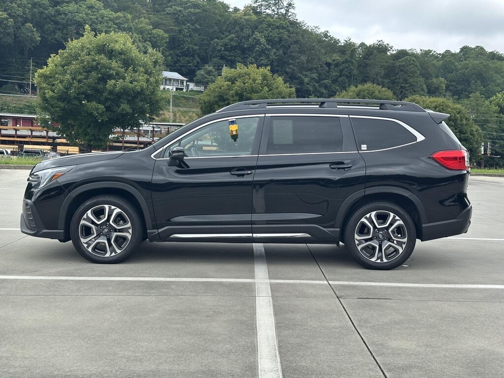 Used 2023 Subaru Ascent Limited 7-Passenger SUV