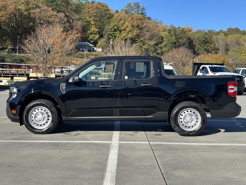 New 2025 Ford Maverick XL SuperCrew