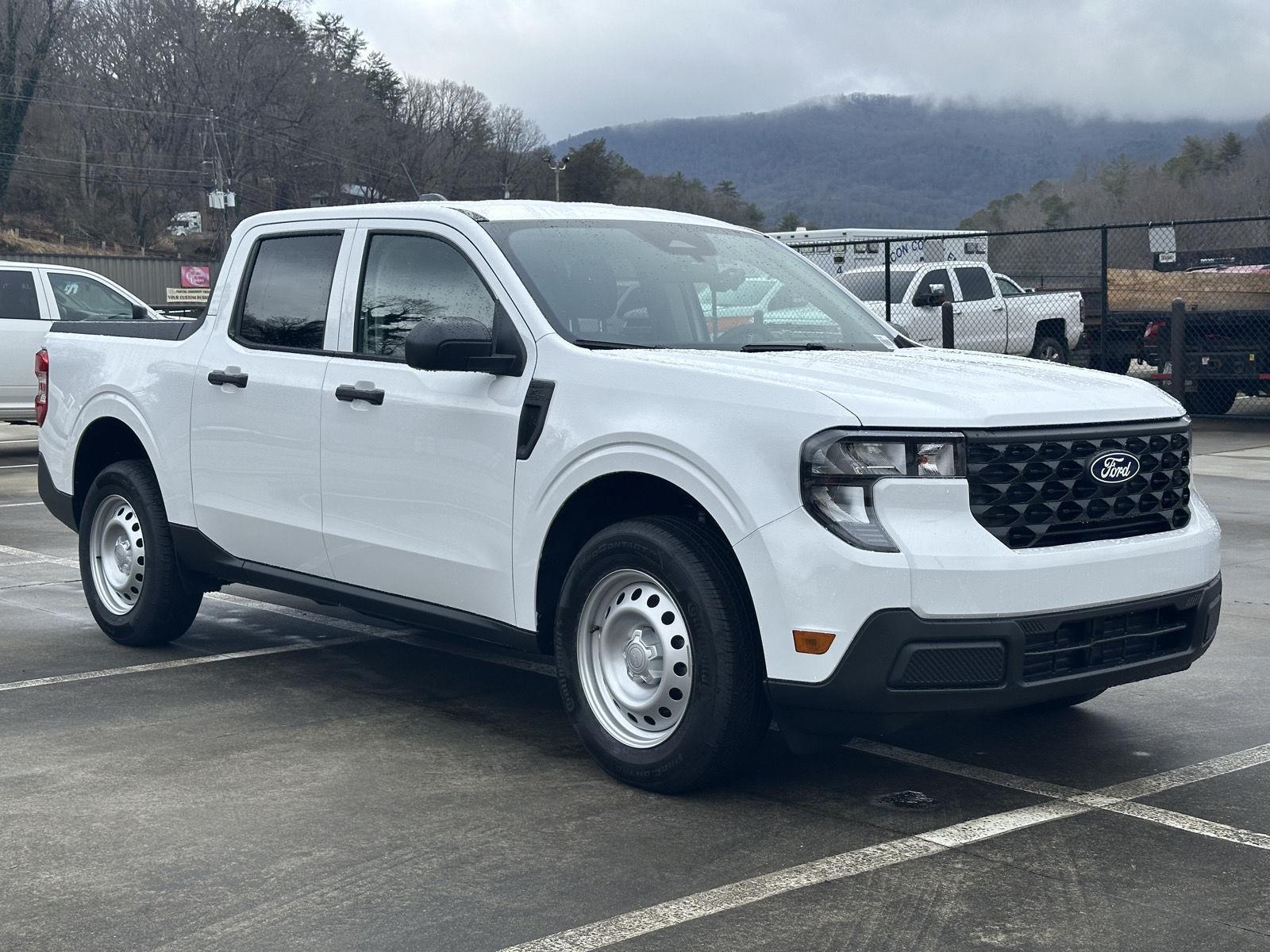 2025 Ford Maverick XL