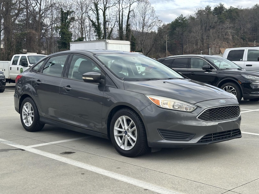 Used 2017 Ford Focus SE Sedan