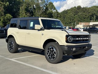 2025 Ford Bronco Outer Banks SUV
