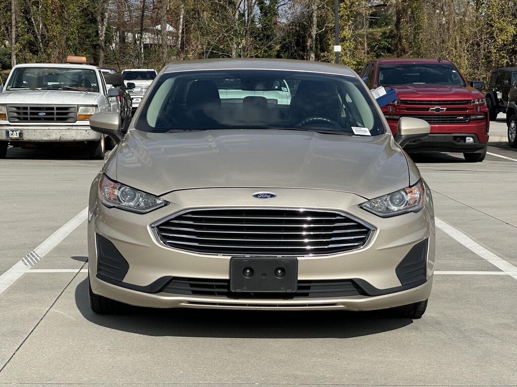 Used 2019 Ford Fusion Hybrid SE Sedan