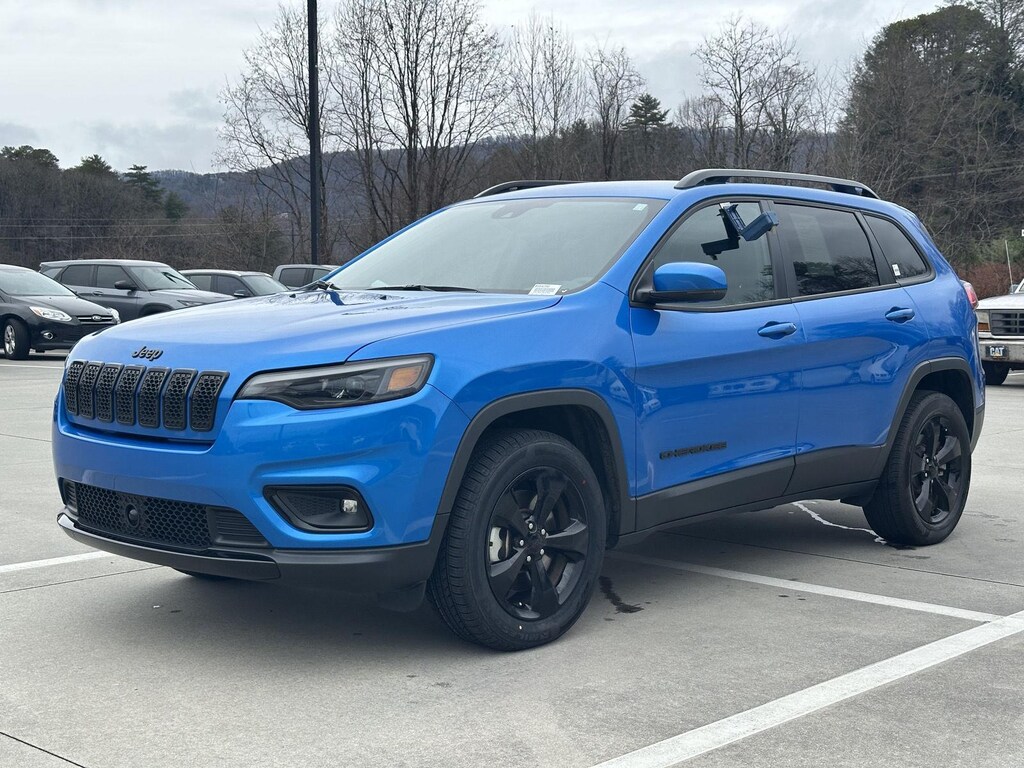 Used 2021 Jeep Cherokee Altitude SUV
