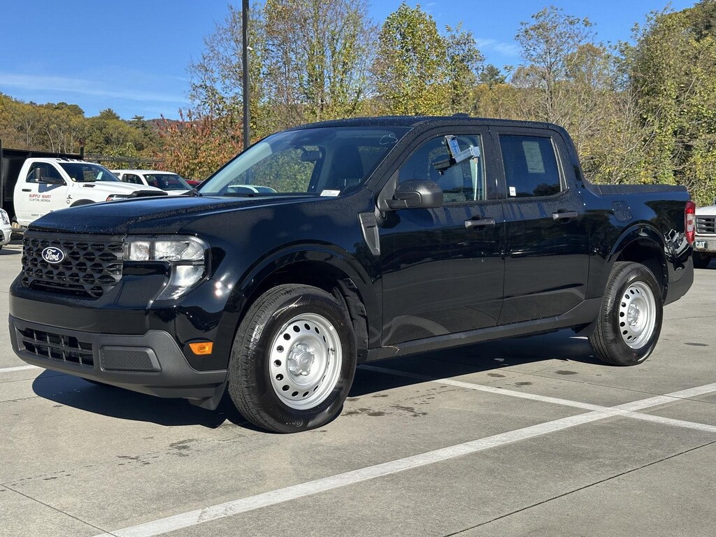 New 2025 Ford Maverick XL SuperCrew