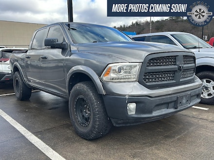 2013 Ram 1500 Laramie Truck