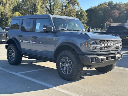 2025 Ford Bronco Badlands SUV