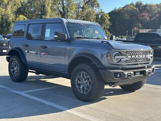 2025 Ford Bronco Badlands SUV