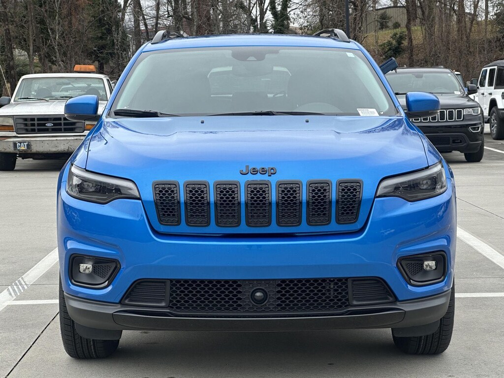 Used 2021 Jeep Cherokee Altitude SUV