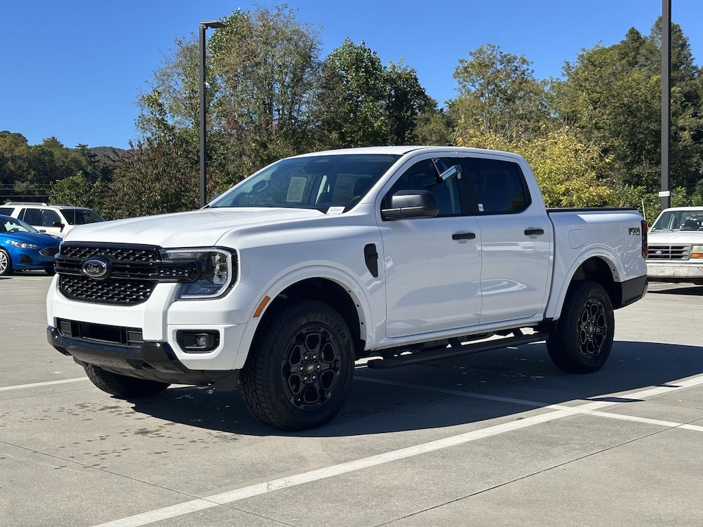 New 2025 Ford Ranger XLT SuperCrew