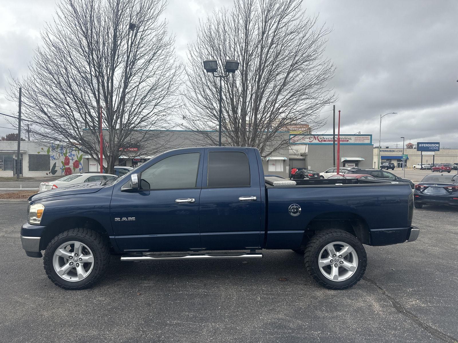 2008 Dodge Ram SLT photo 4