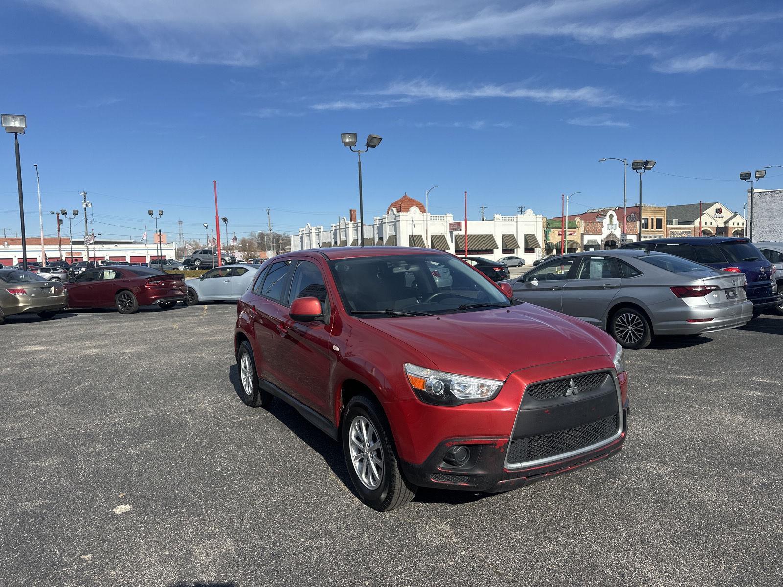 2011 Mitsubishi Outlander Sport ES's photo