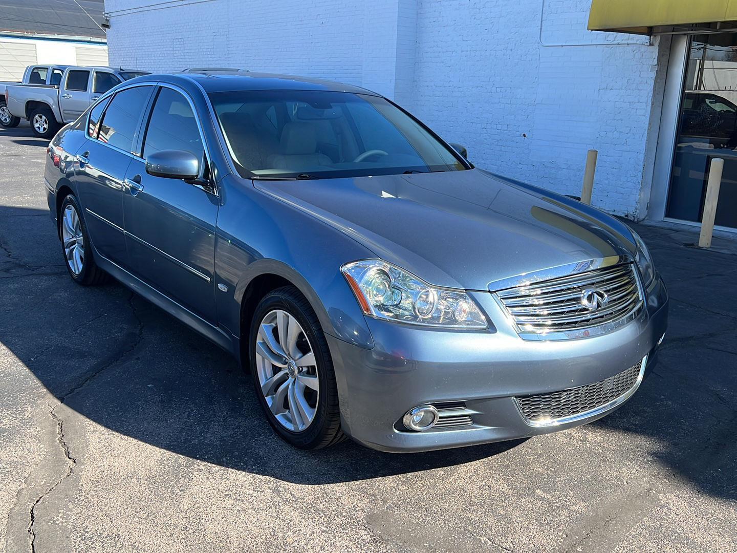 2009 INFINITI M 35's photo