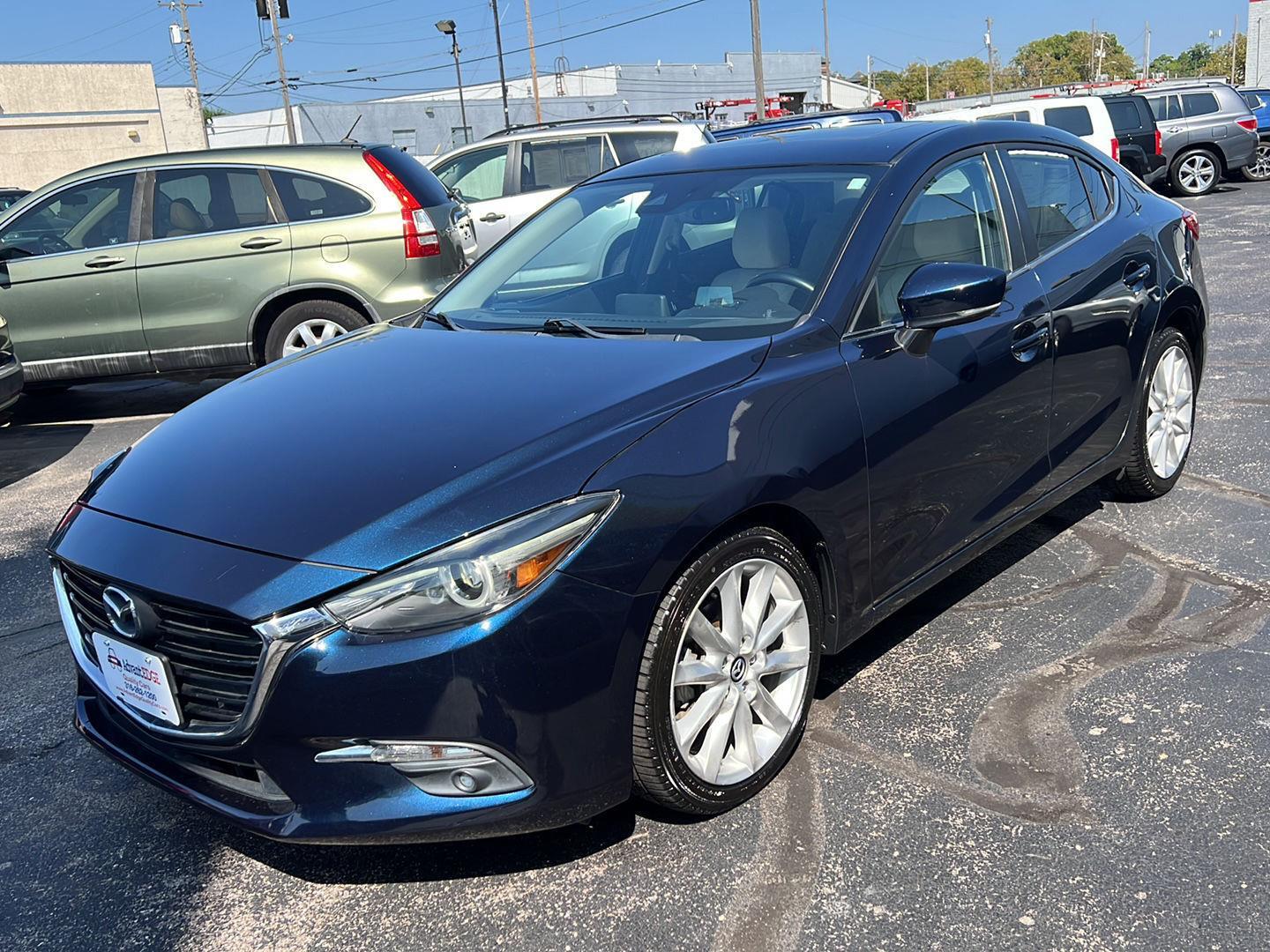 2017 Mazda Mazda3 Grand Touring photo 2