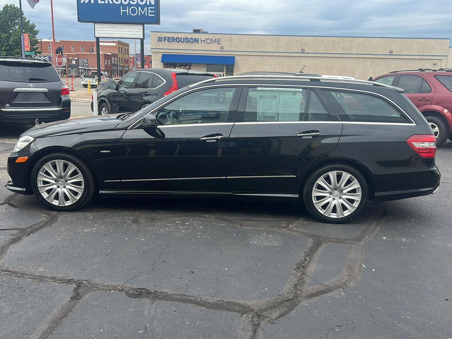 2011 Mercedes Benz E 350 Sport photo 4