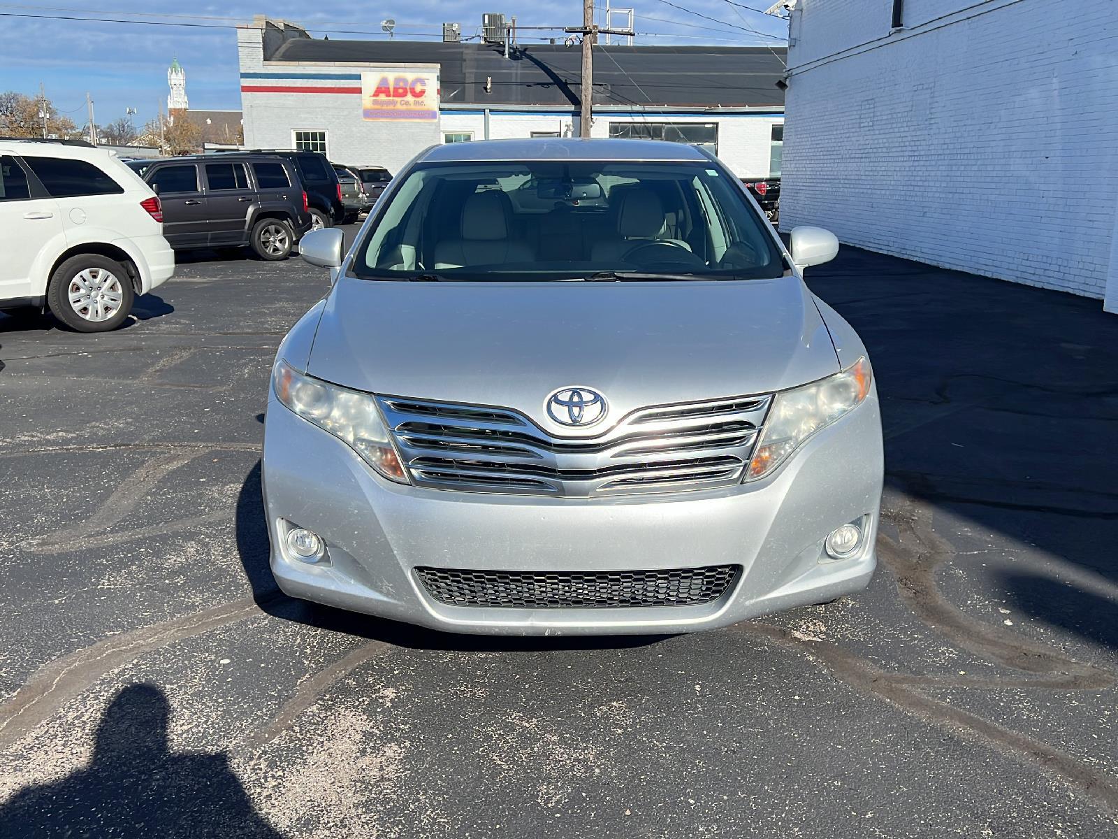 2009 Toyota Venza photo 2