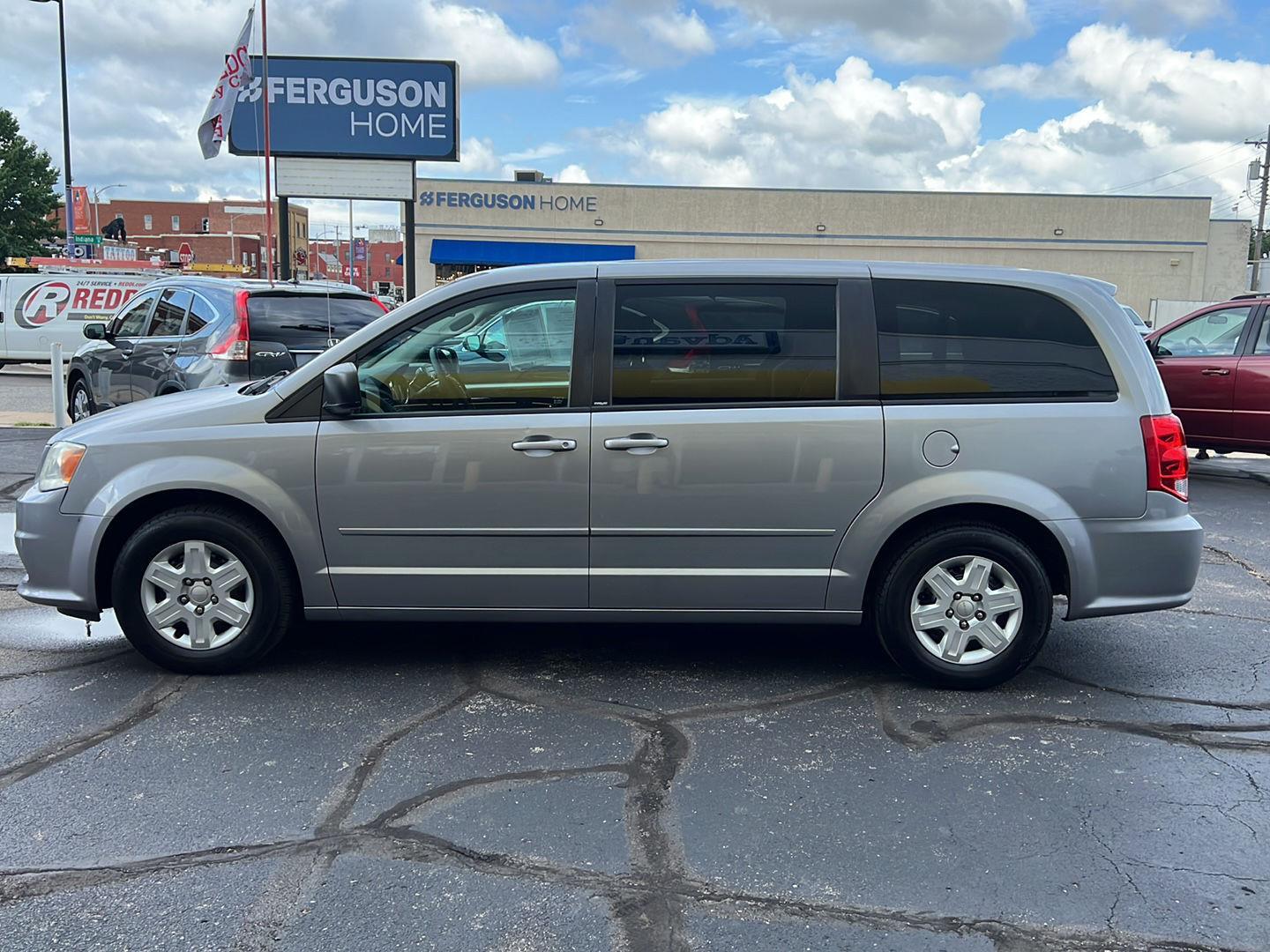 2013 Dodge Grand Caravan SE photo 4