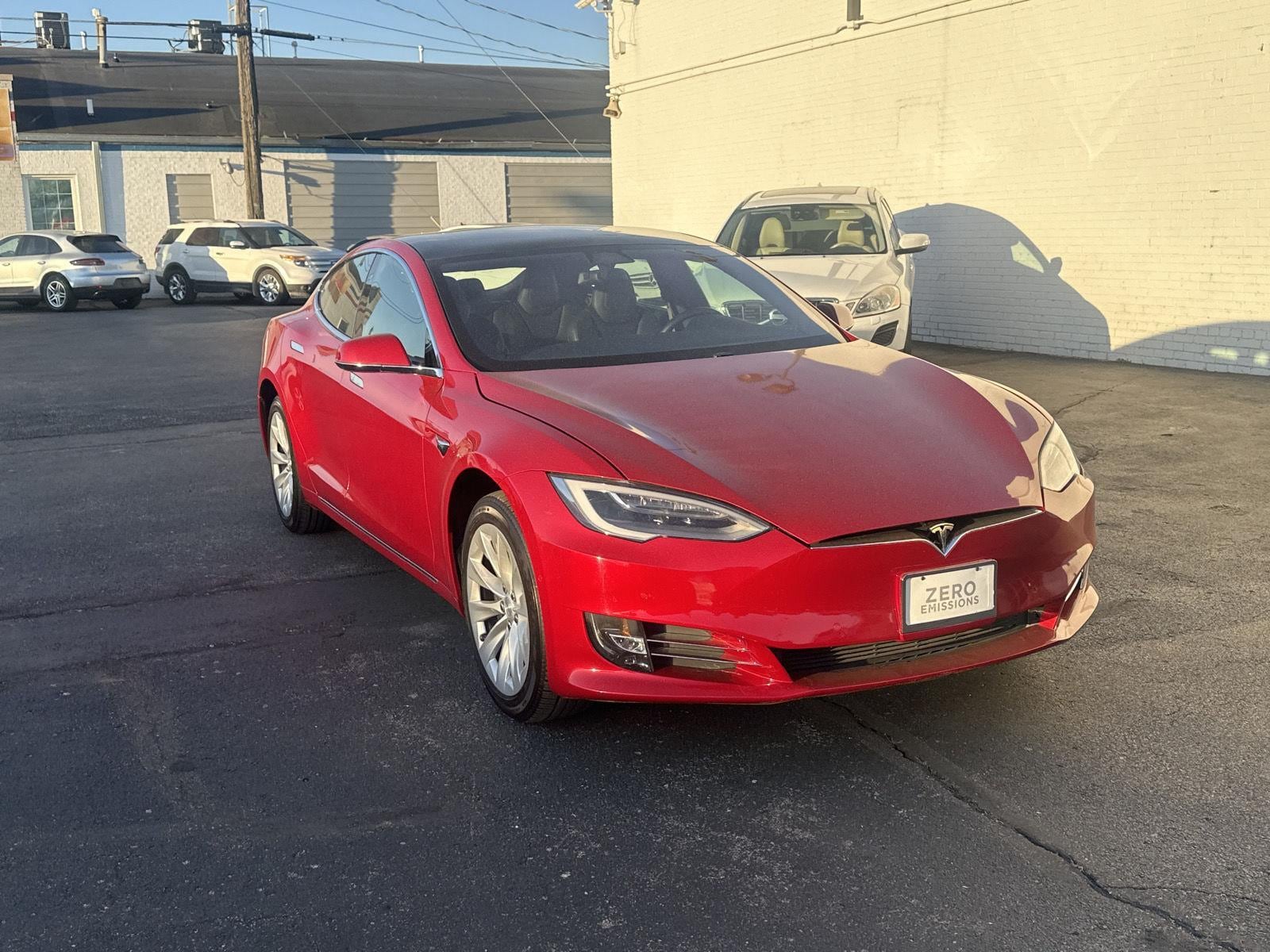 2020 Tesla Model S Long Range's photo