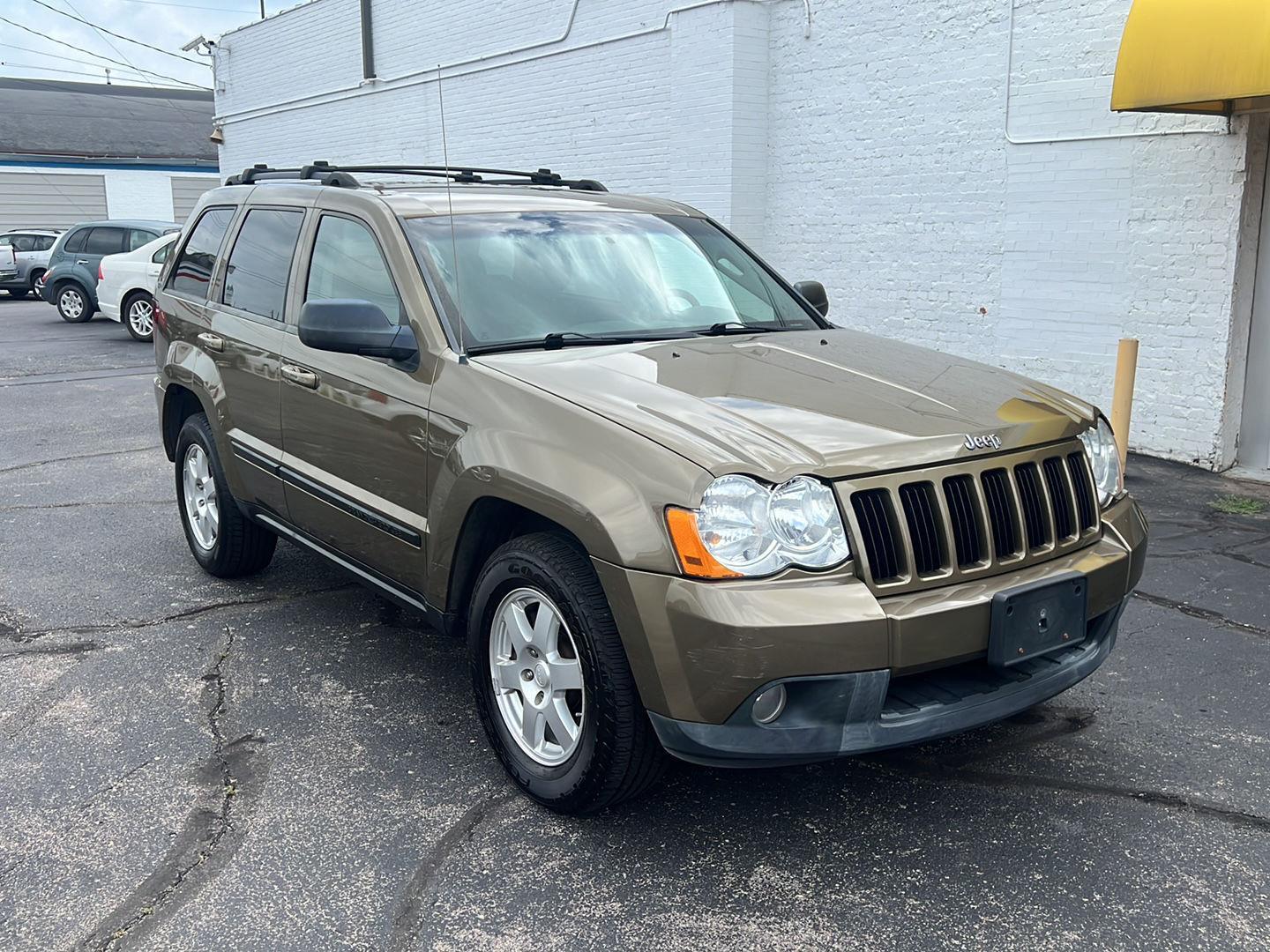 2009 Jeep Grand Cherokee Laredo 4WD's photo