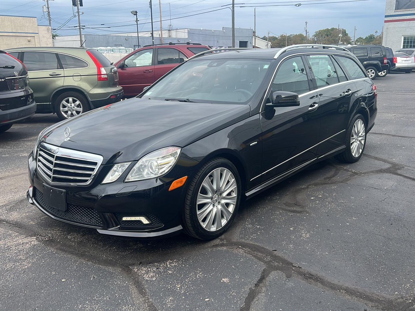 2011 Mercedes Benz E 350 Sport photo 3