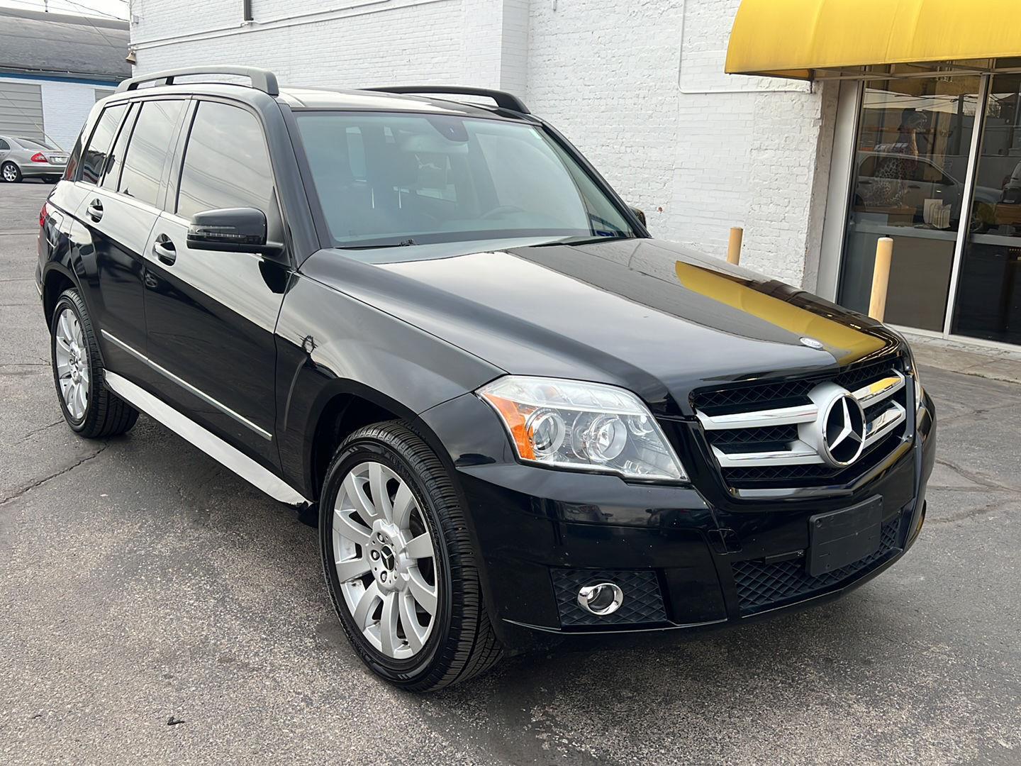 2010 Mercedes-Benz GLK-Class GLK350 4WD's photo