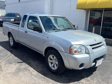 2002 Nissan Frontier 2WD XE Truck