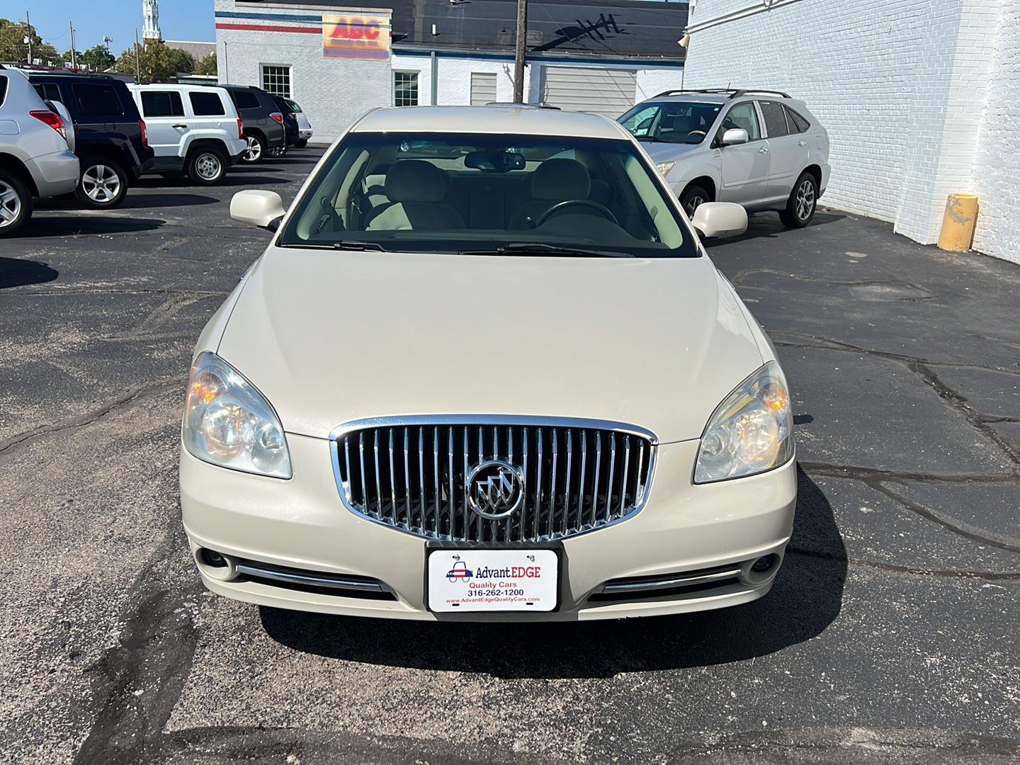 2011 Buick Lucerne CX photo 2