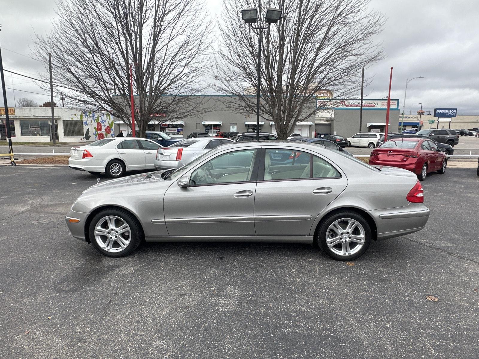 2006 Mercedes Benz E photo 4