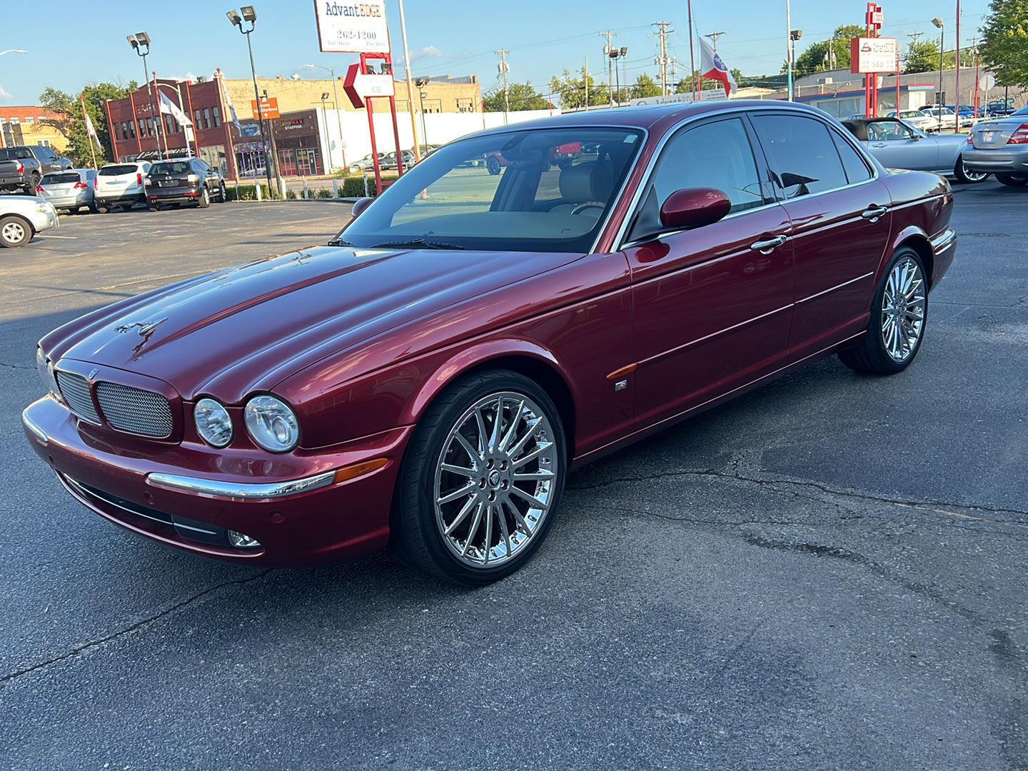 2004 Jaguar XJ XJR photo 2