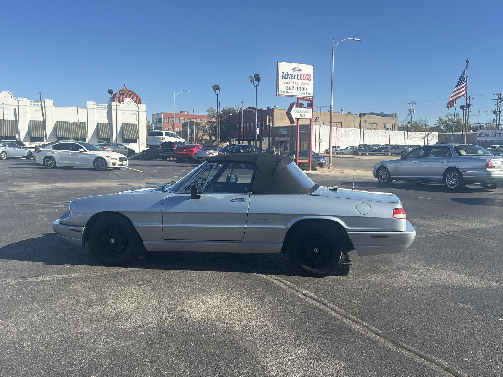 1991 Alfa Romeo Spider photo 2