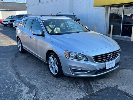 2015 Volvo V60 T5 Drive-E Premier Wagon