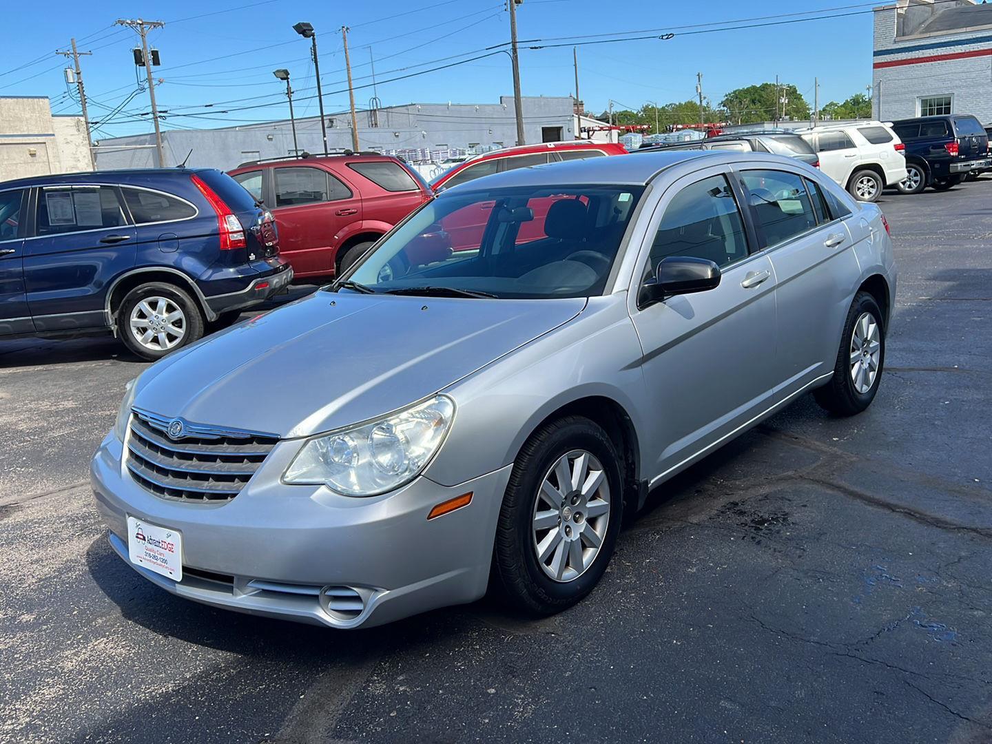 2010 Chrysler Sebring Touring photo 3