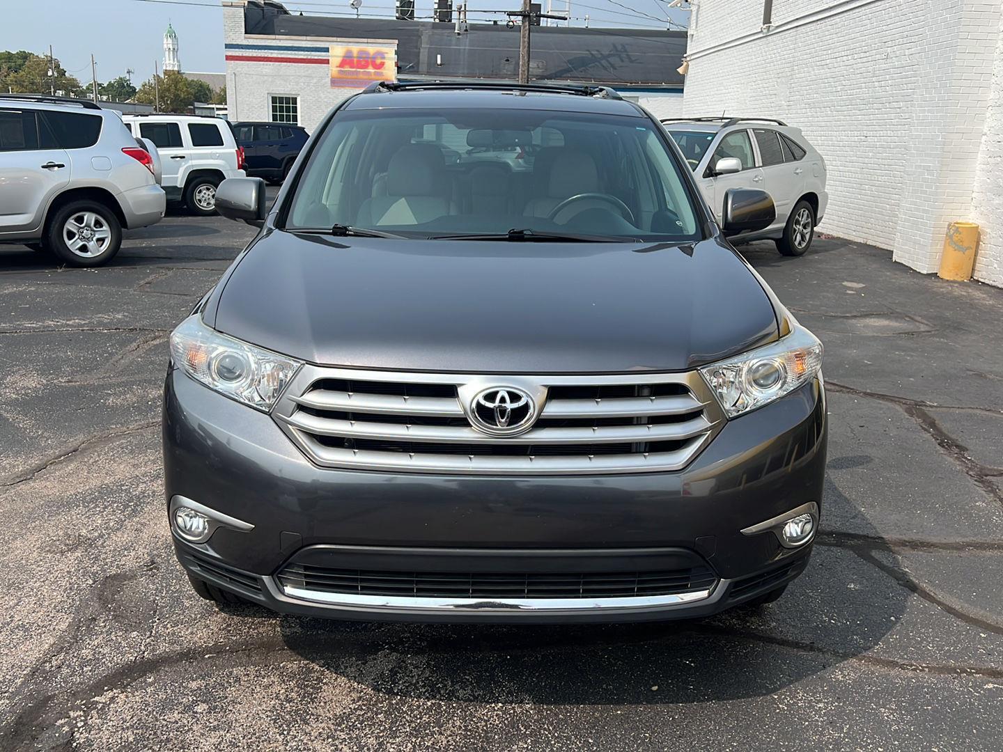 2013 Toyota Highlander Limited photo 2