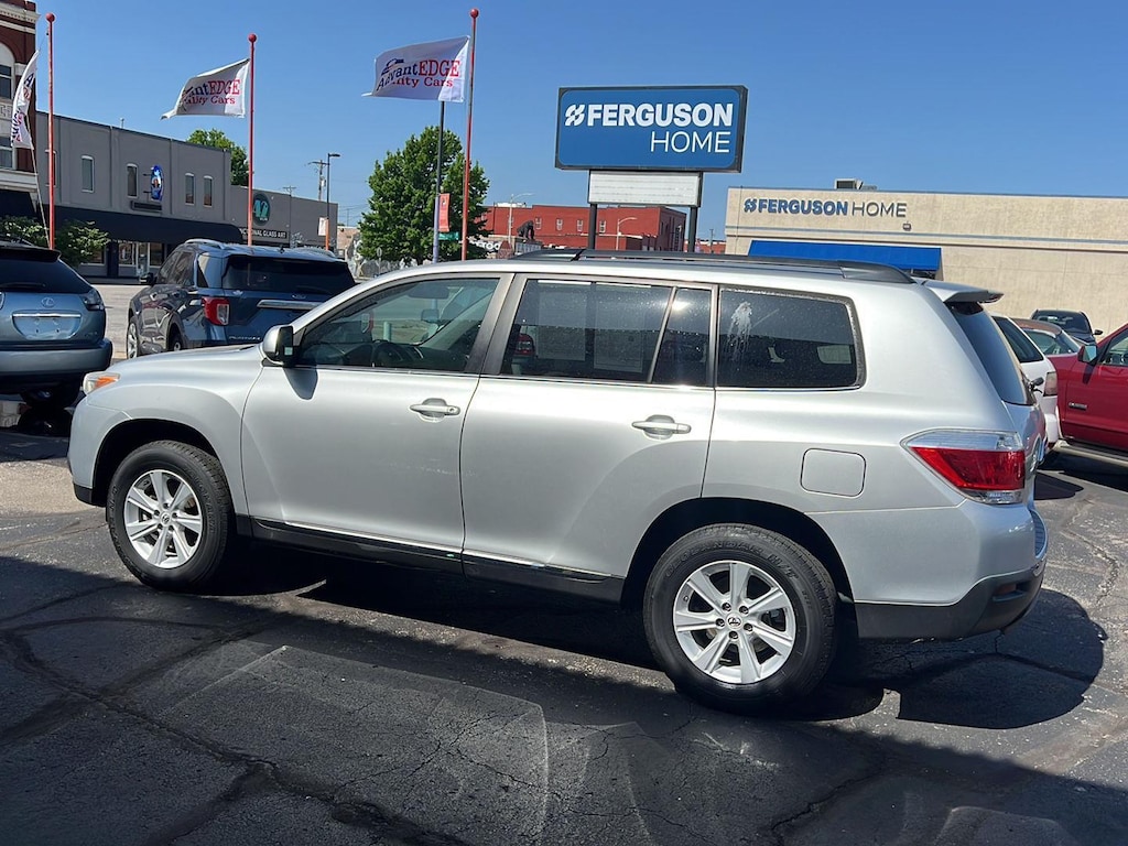 Used 2011 Toyota Highlander FWD L4 BASE