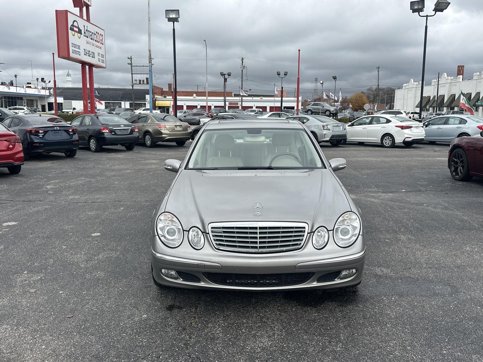2006 Mercedes Benz E photo 2