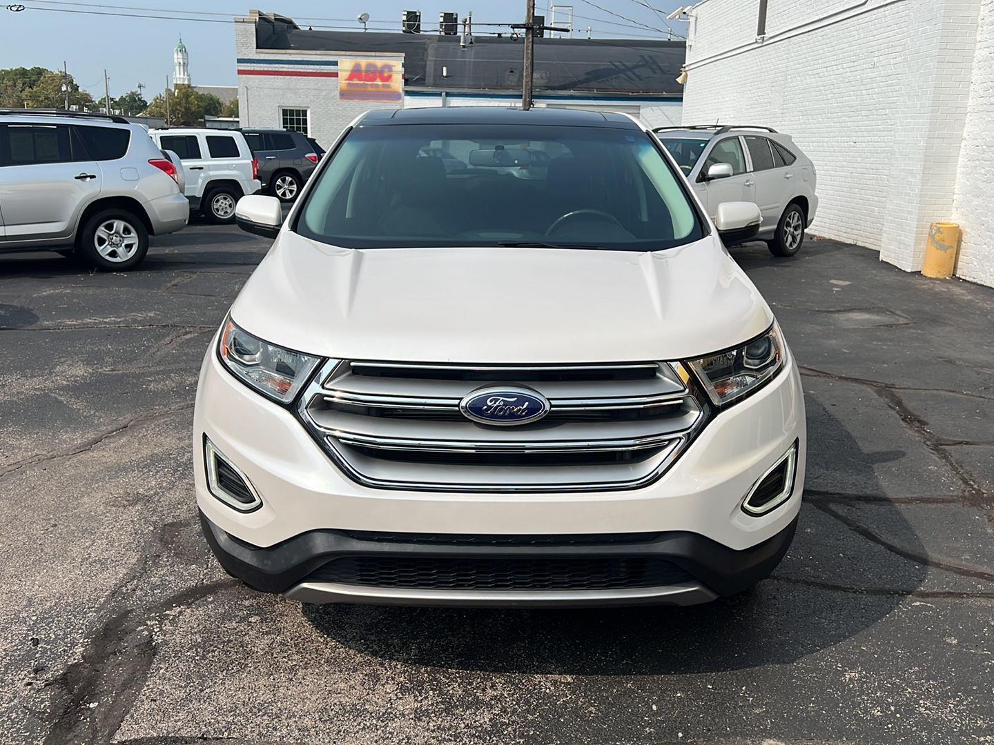 2015 Ford Edge SEL photo 2