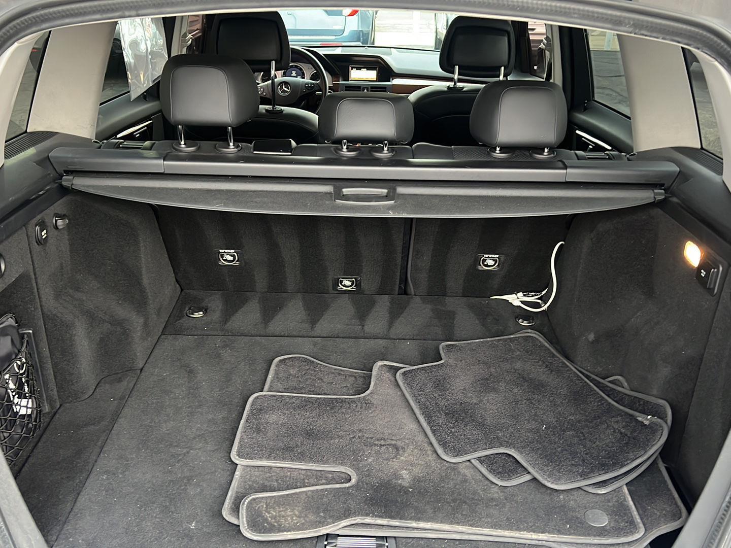 2010 Mercedes-Benz GLK-Class GLK350 - Photo 12