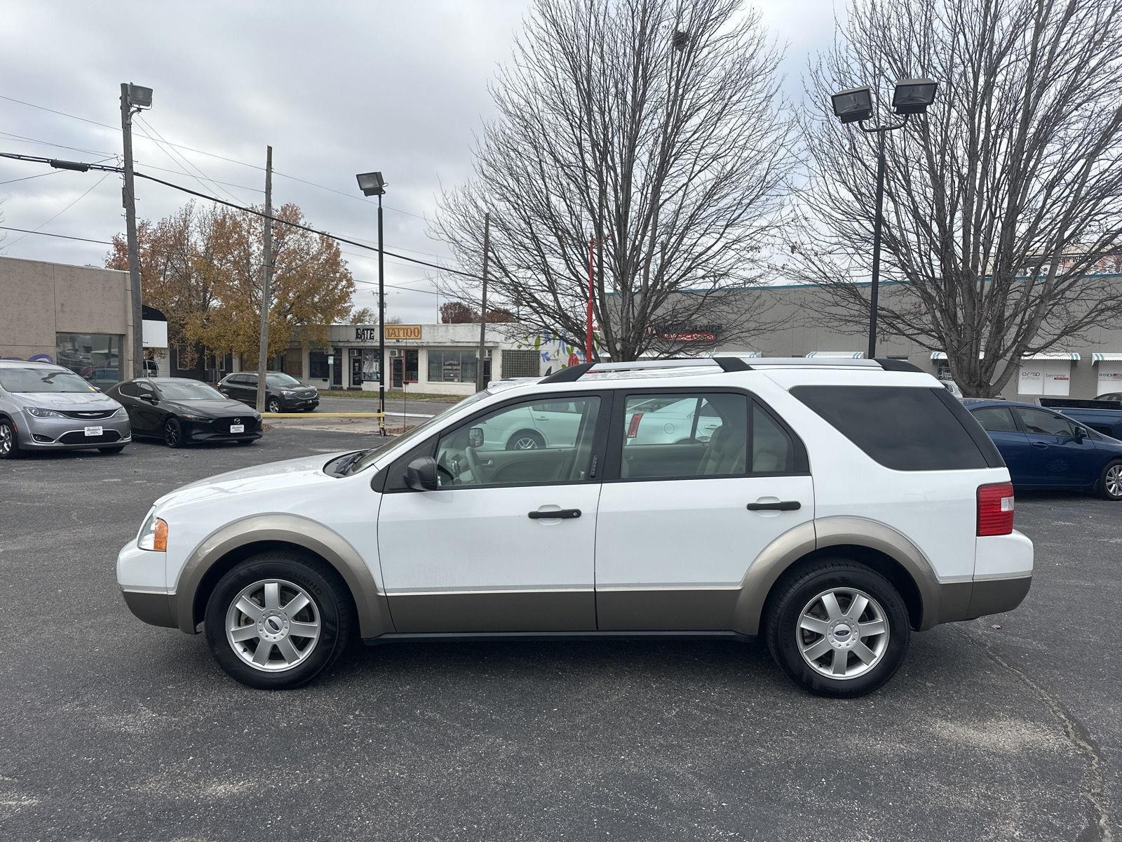 2006 Ford Freestyle SE photo 3